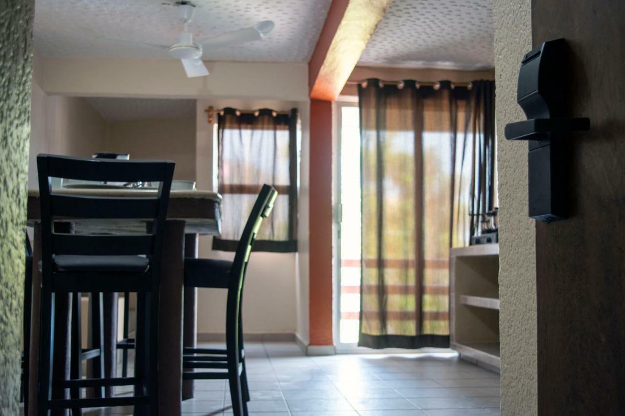 Isabel Suites Сиуатанехо Екстериор снимка