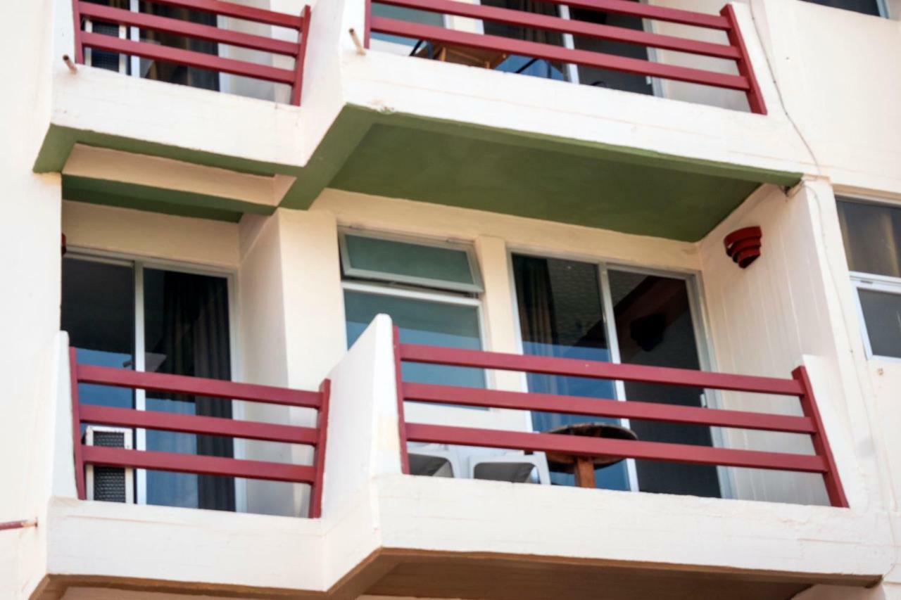 Isabel Suites Сиуатанехо Екстериор снимка
