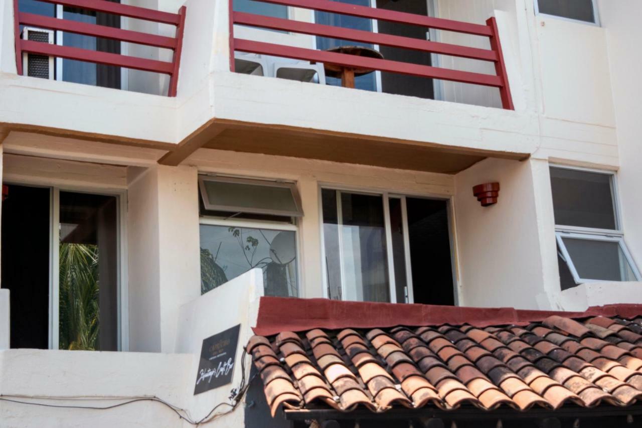 Isabel Suites Сиуатанехо Екстериор снимка
