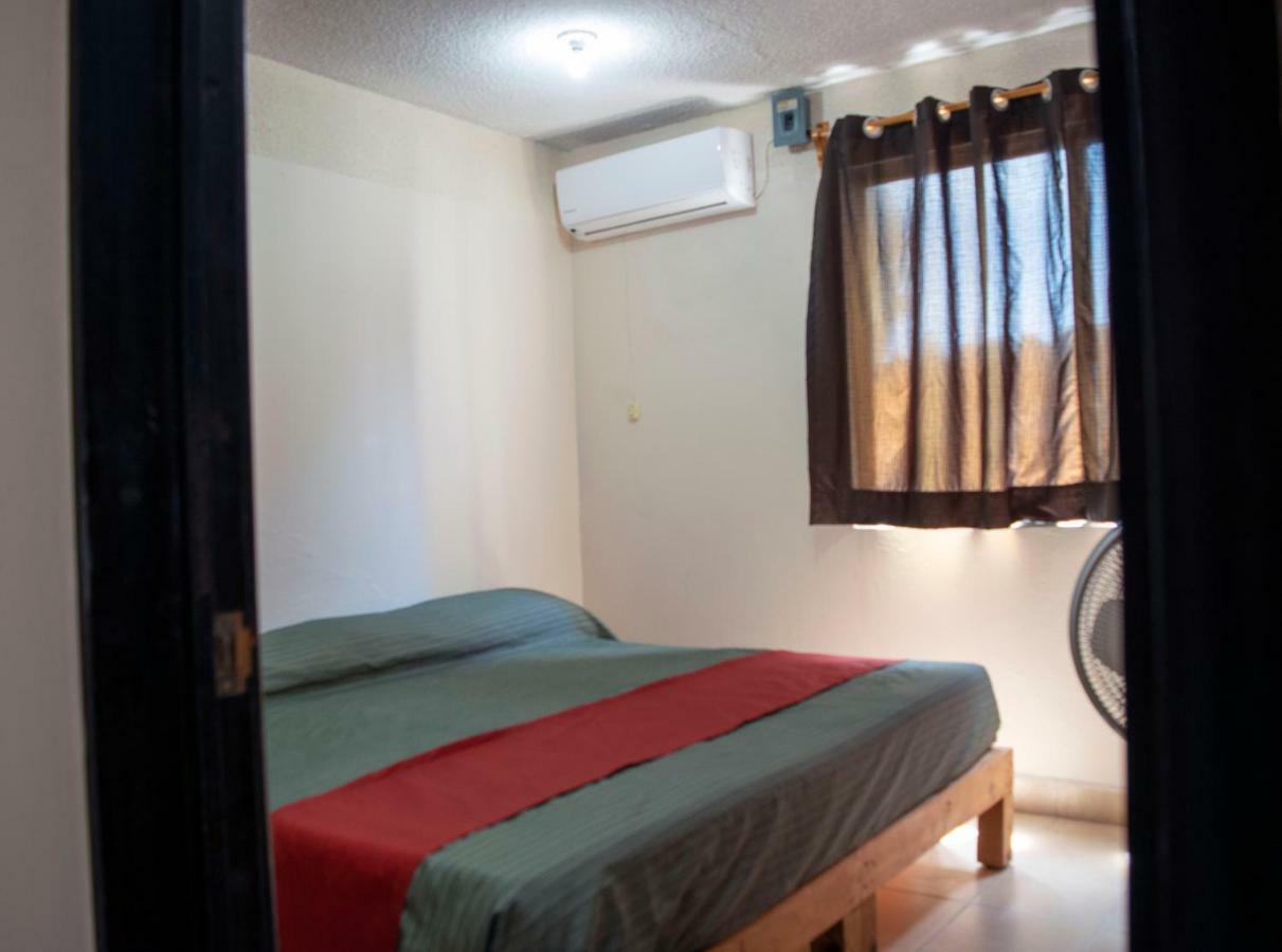 Isabel Suites Сиуатанехо Екстериор снимка