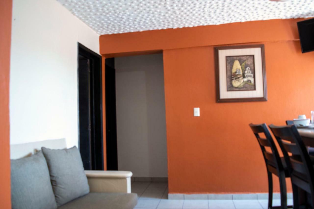 Isabel Suites Сиуатанехо Екстериор снимка
