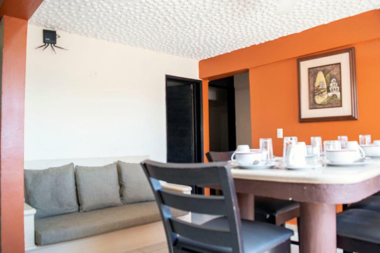 Isabel Suites Сиуатанехо Екстериор снимка