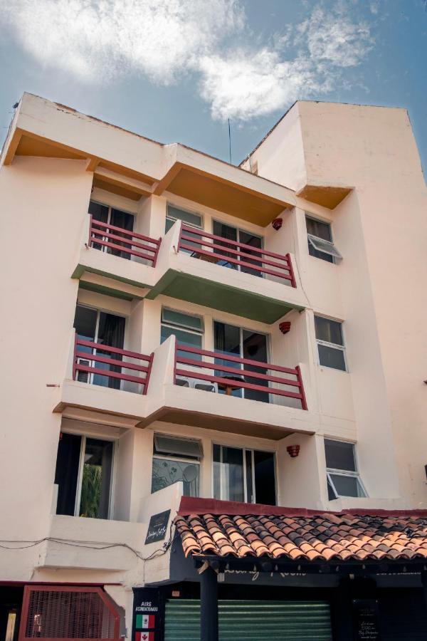 Isabel Suites Сиуатанехо Екстериор снимка