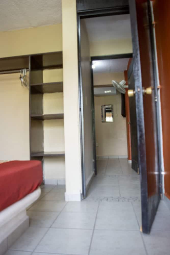 Isabel Suites Сиуатанехо Екстериор снимка